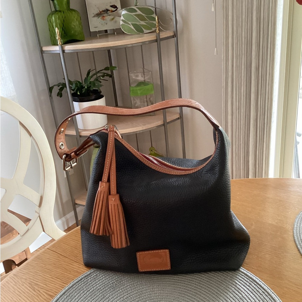 Elegant Black and Tan Women's Bag